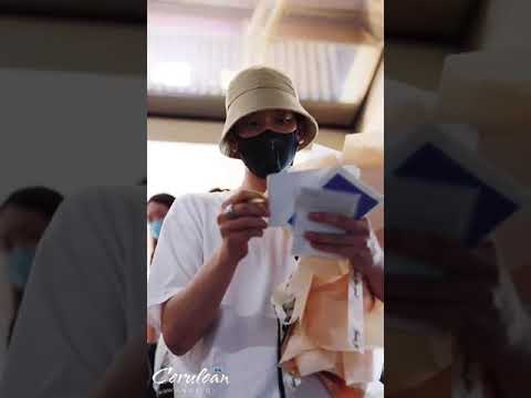 王子奇WangZiqi 2021 Fan Cam#王子奇#wangziqi cr:weibo logo_Cerulean｜蔚藍