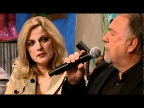 Gene Watson - Nothing Sure Looked Good On You &quot;LIVE&quot;