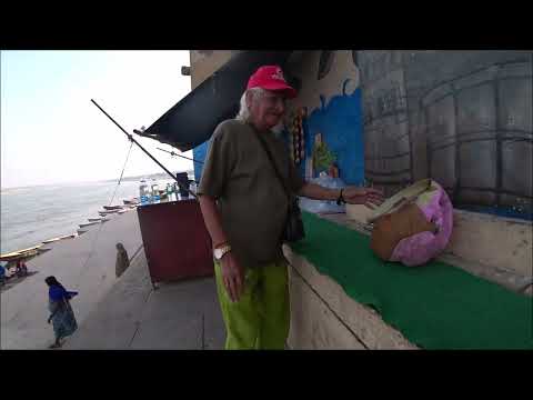 Thumbnail for 105. Трудые поиски японского ресторана. Это ж надо так спрятаться!  Shahsi удивил японцев. Варанаси