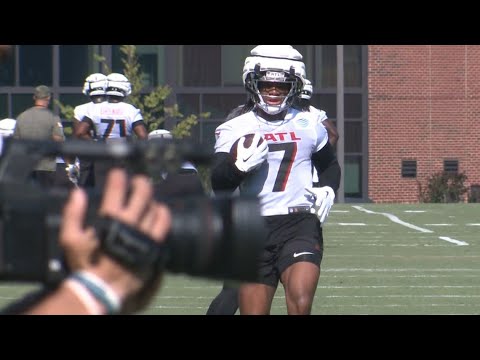 Thumbnail for Bijan Robinson at Falcons training camp | Raw video