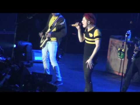 My Chemical Romance - Famous Last Words - LIVE IN HIGH QUALITY - NEWCASTLE 2011