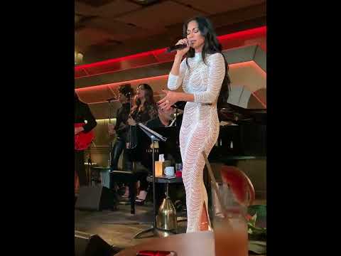 Nicole Scherzinger - Never Going Back (Full performance)