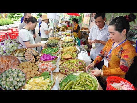 Thumbnail for Quá nhiều loại bánh ngon, độc lạ thu hút khách tại lễ hội bánh dân gian Thảo Cầm Viên Sài Gòn