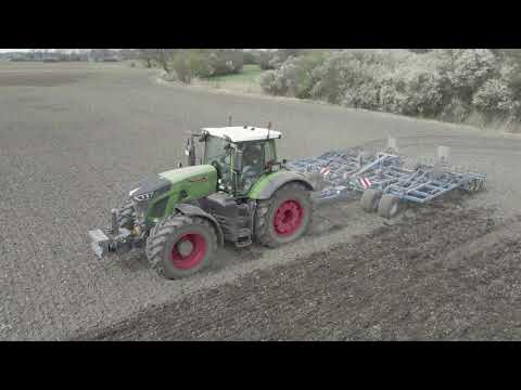 Thumbnail for FENDT 942 VARIO mit ein KÖCKERLING VECTOR Grubber / 4K