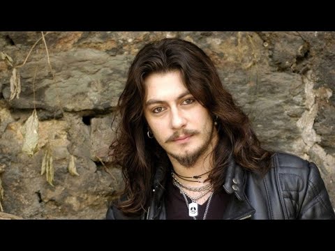 Thumbnail for Barış Akarsu'nun ölümünden sonra ailesinin duygu dolu anları