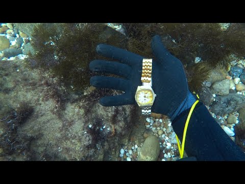 DENİZDE METAL DEDEKTÖRLE HAZİNE AVI - CEP TELEFONU, SAAT VE GÜMÜŞ EŞYALAR BULDUM