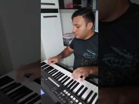 Espinha de bacalhau no teclado