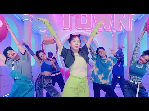 本田翼、おなかチラリ モー娘。「恋愛レボリューション21」に乗せアピール! ZOZOTOWN新CM「ZOZO MUSIC SHOW Y2K」編