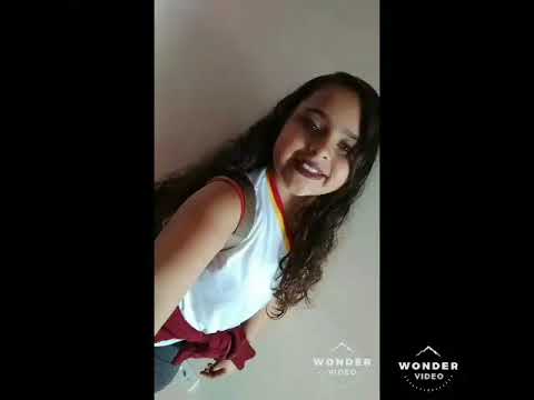 Lendo versículo da Bíblia