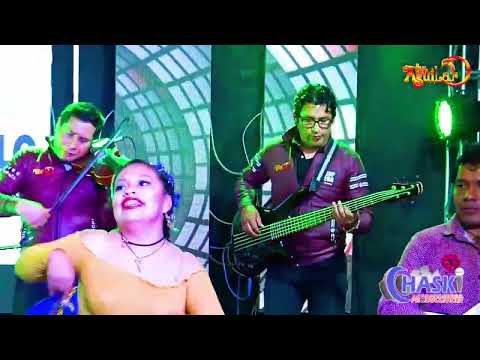 Thumbnail for El perfume de una rosa mix perdoname cariñito ???? Hermanos Aguilar en vivo.