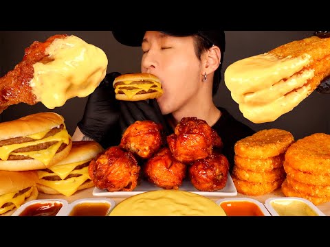 ASMR CHEESY BBQ CHICKEN & TRIPLE CHEESEBURGERS & HASH BROWNS (No Talking) EATING SOUNDS