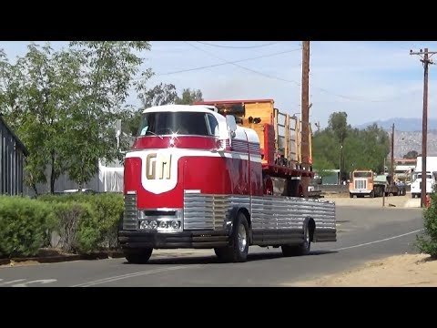 Thumbnail for ATHS SoCal Antique Truck Show 2018 - Leaving