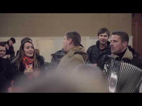 Thumbnail for Флешмоб на Киевском. Розпрягайте хлопці коней(полная версия)