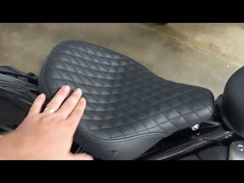 Review of British Customs Gel Seat for Triumph Bobber