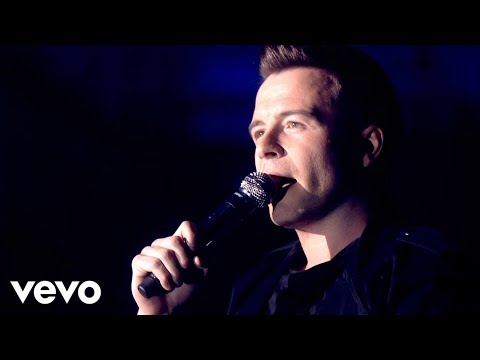 Westlife - Uptown Girl (Live from The O2)