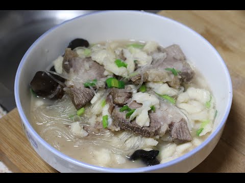 Thumbnail for 李姐做牛肉煮馍，和面烙馍煮肉下料，一口煮馍一口糖蒜，吃的爽口【西安李姐】