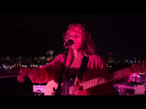 New Constellations - Hot Blooded (Live)